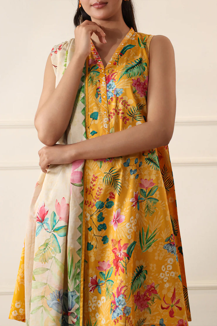 SAYA | 3 Piece | Printed Lawn | Unstitched | U01-25067-09A