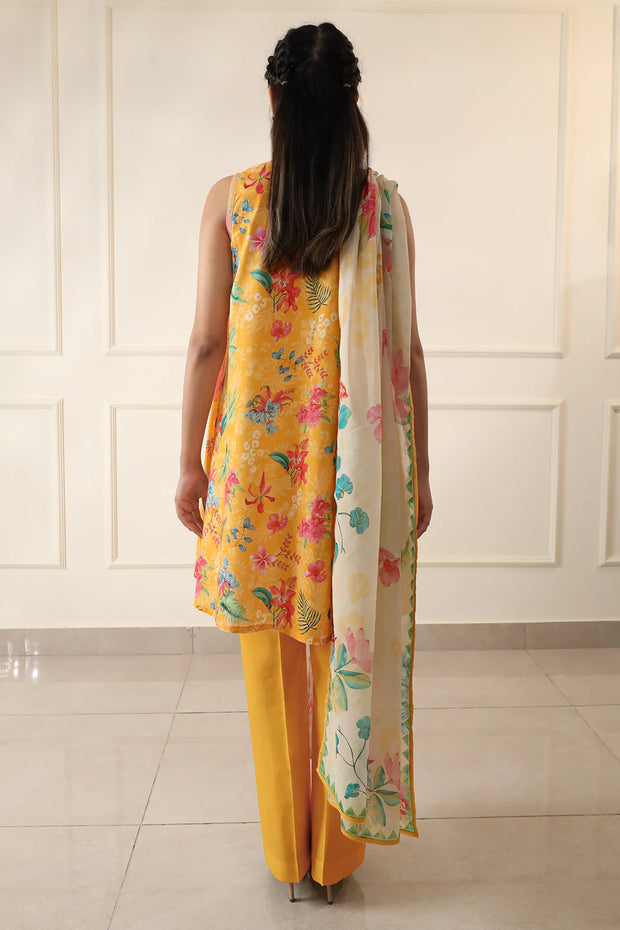 SAYA | 3 Piece | Printed Lawn | Unstitched | U01-25067-09A